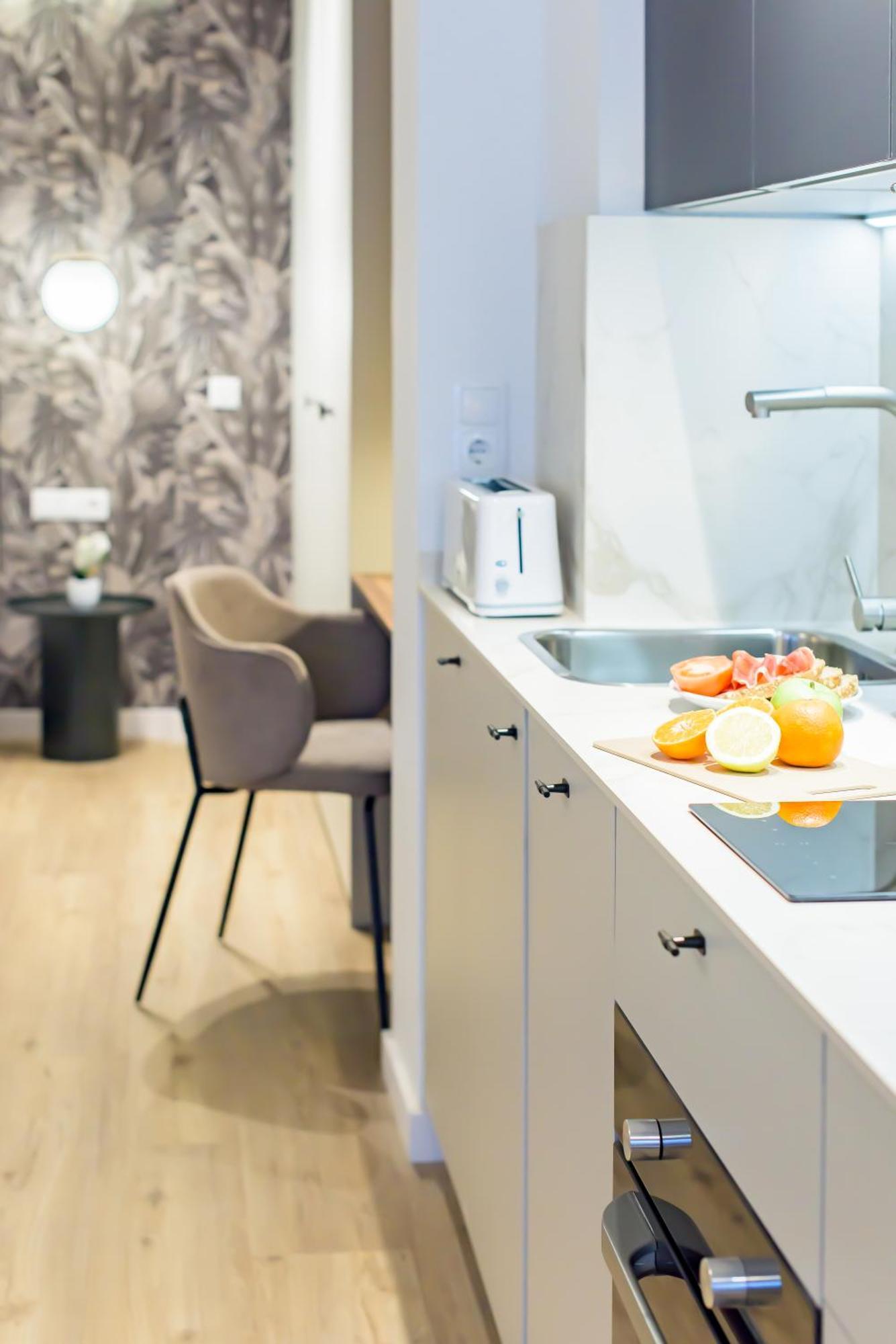 Myflats Premier Suites Alicante Eksteriør billede
