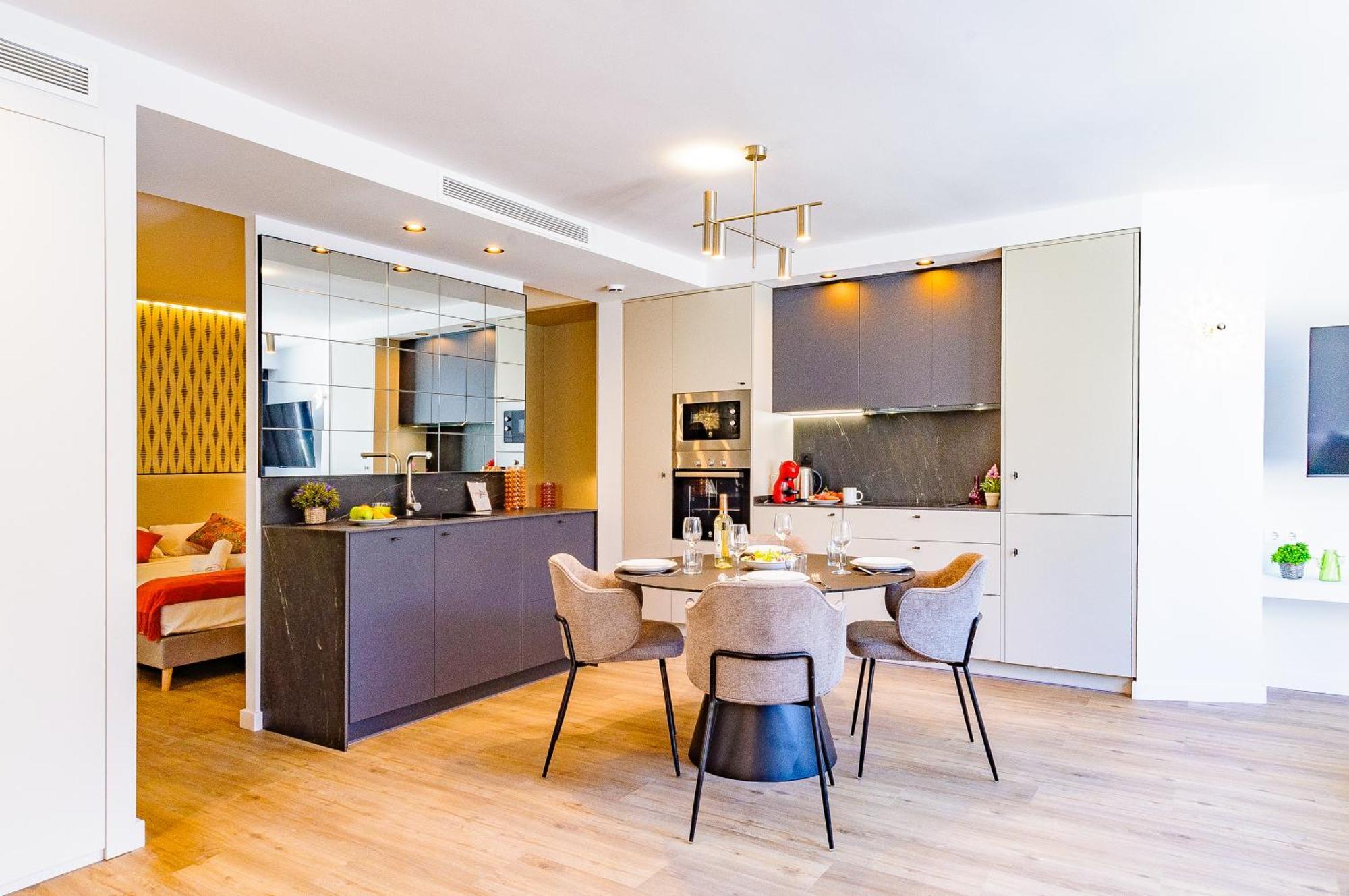 Myflats Premier Suites Alicante Eksteriør billede
